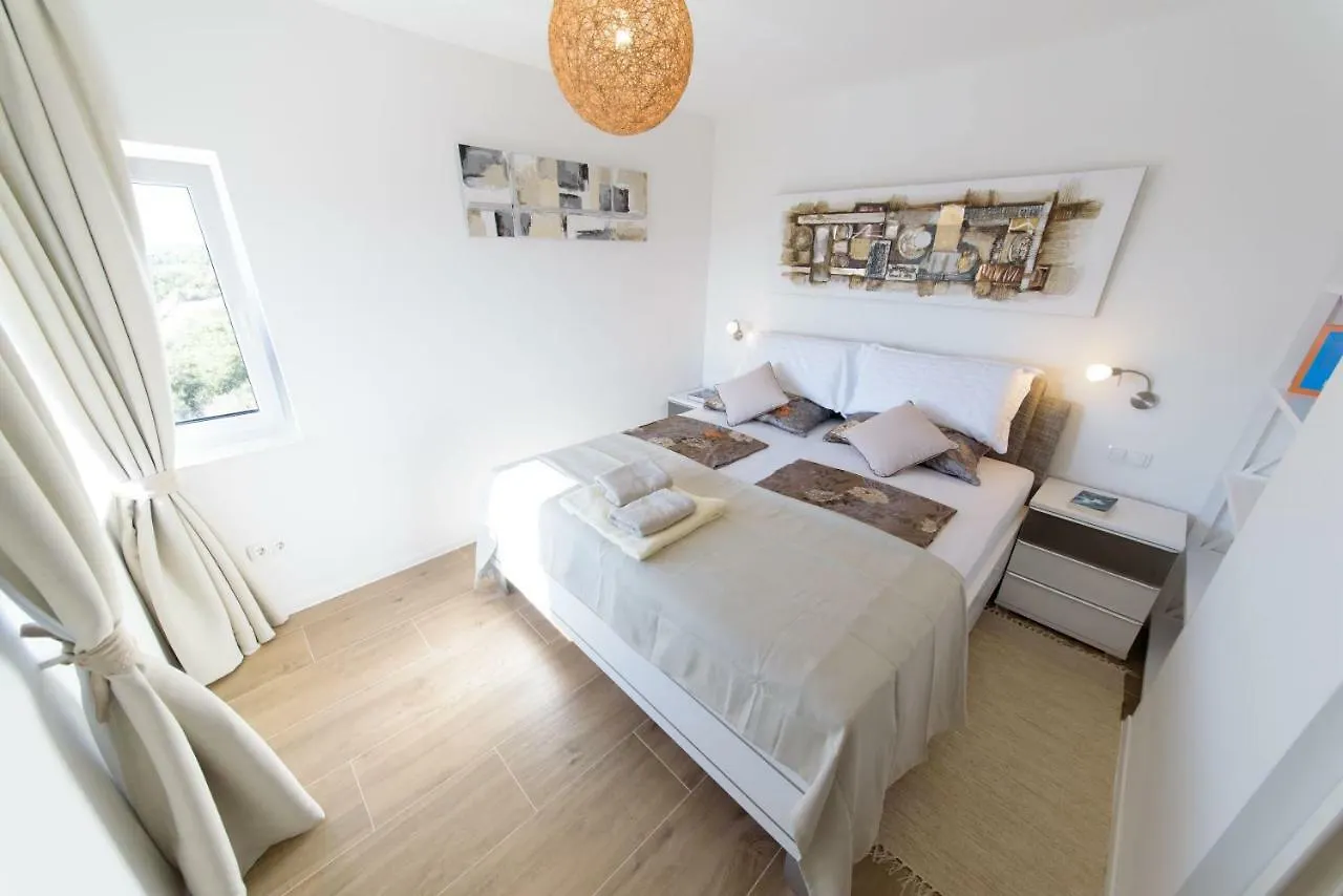 Villa Vesna in Zara 0*,  Croazia
