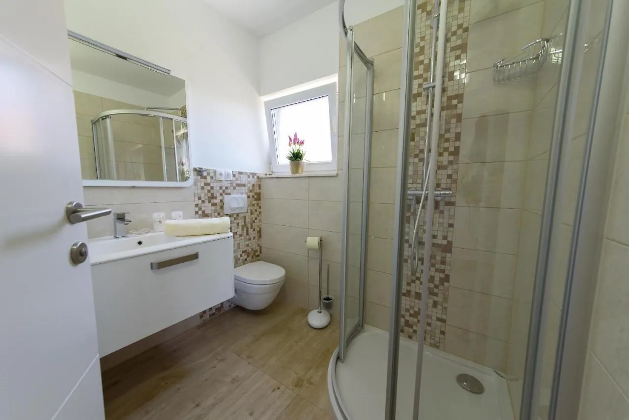 Apartment Villa Vesna In Zadar Kroatien